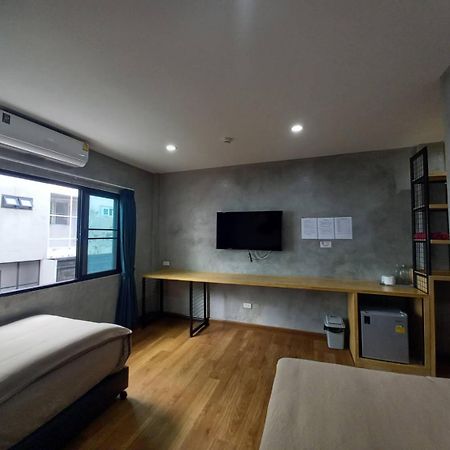 BURI Hotel And Hostel Chiang Mai Exterior foto