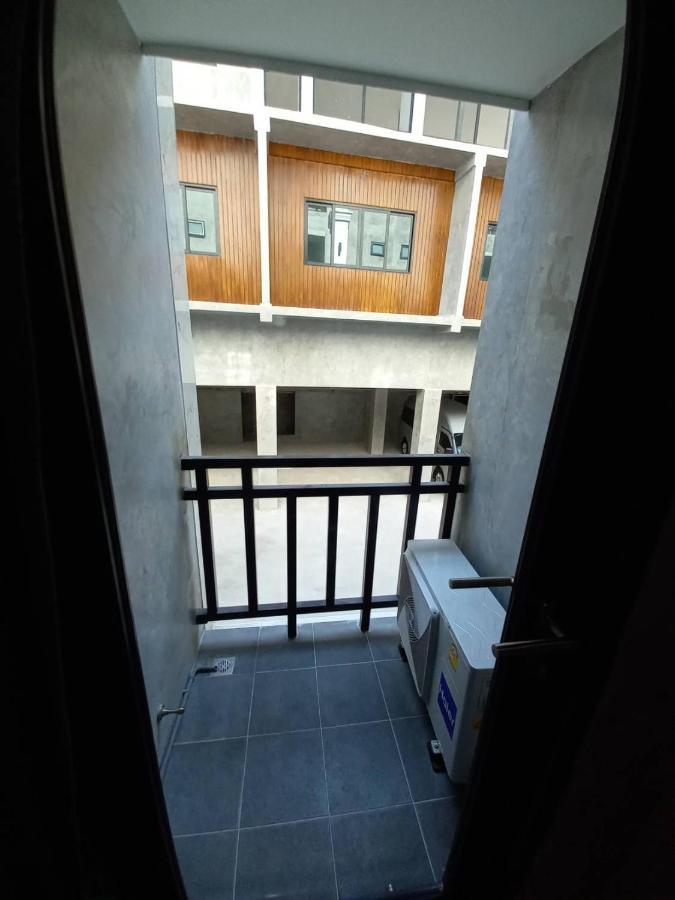 BURI Hotel And Hostel Chiang Mai Exterior foto