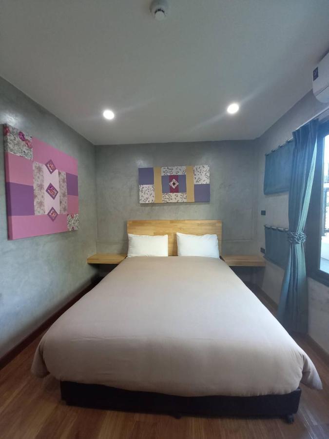 BURI Hotel And Hostel Chiang Mai Exterior foto